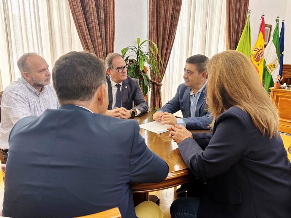 Reunión con responsables de Cruz Roja en Jaén.