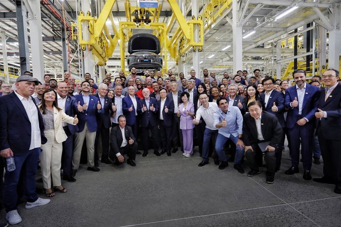 BYD alcanza un nuevo hito logrando 14 millones de vehículos enchufables configurados en todo el mundo.