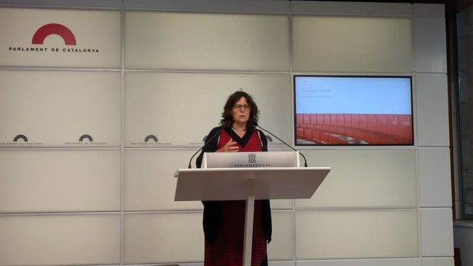 La presidenta de la CUP en el Parlament, Pilar Castillejo, en rueda de prensa