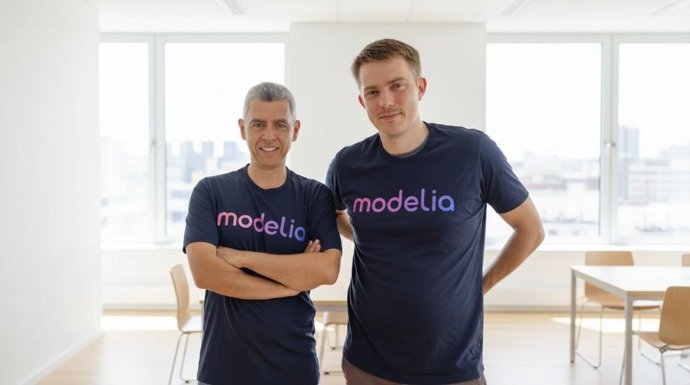 Cofundadores Modelia. Imagen generada con IA Modelia.