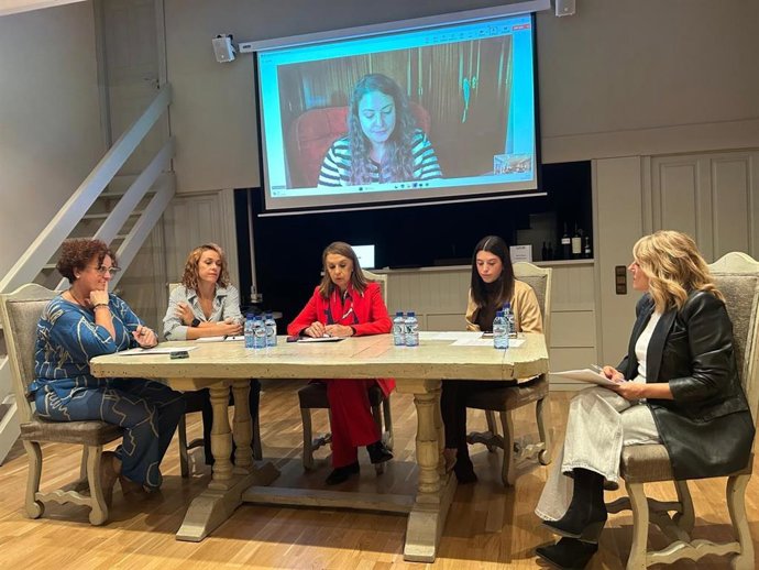 ARAG-ASAJA reflexiona, en una jornada, sobre el liderazgo femenino en el medio rural