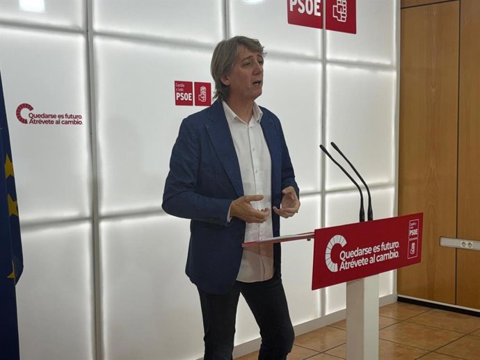 Archivo - Carlos Martínez, secretario autonómico del PSOE