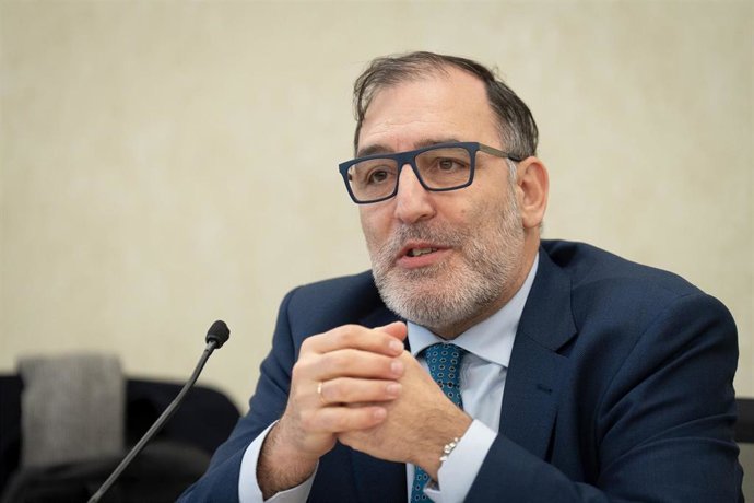 Archivo - El juez de la Audiencia Nacional Eloy Velasco, interviene durante un seminario sobre ciberdelincuencia, a 22 de enero de 2024, en Barcelona, Cataluña (España).