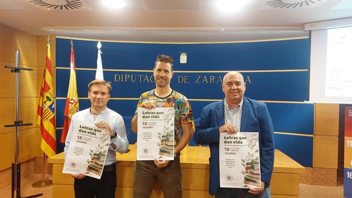 El consejero de Cultura y Turismo de la Comarca de Cinco Villas, Armando Soria; el alcalde de Isuerre, Luis Javier Egea; y el diputado provincial Alfredo Zaldívar.