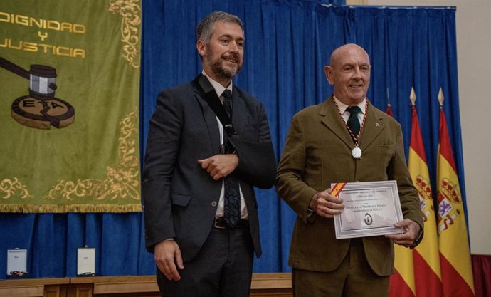El consejero de Presidencia, Justicia y Administración Local, Miguel Ángel García Martín ha participado hoy en la entrega de medallas de la Asociación Dignidad y Justicia 2025