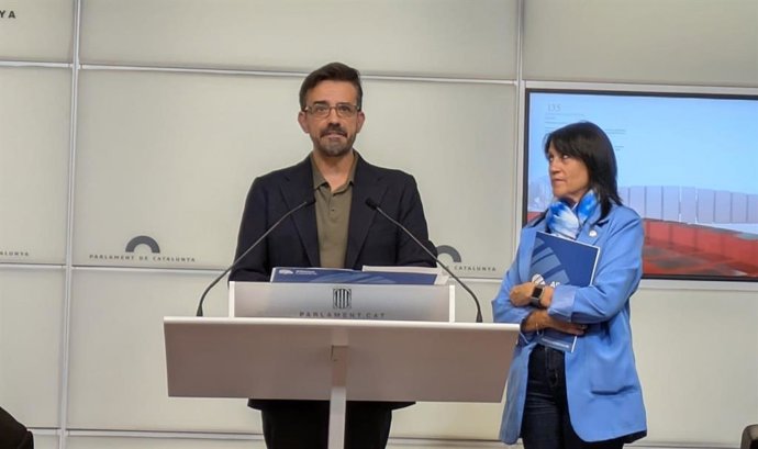 El secretari de Comunicació d'AC, Lluís Areny, i la diputada Rosa Maria Soberana