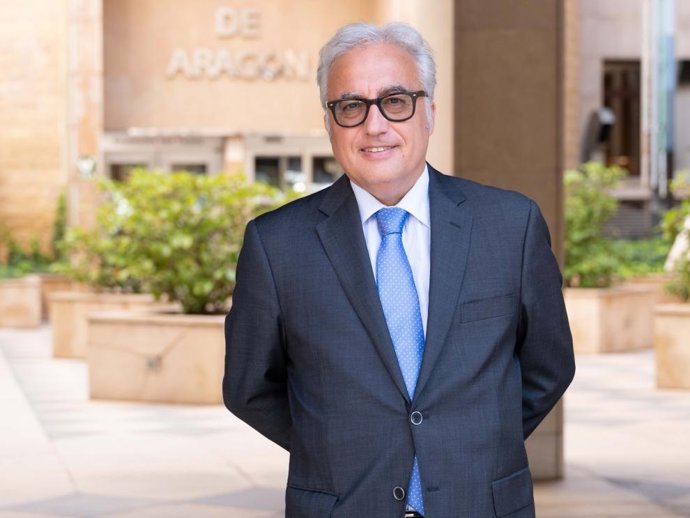 Archivo - El consejero de Agricultura del Gobierno de Aragón, Javier Rincón.