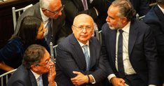 Política