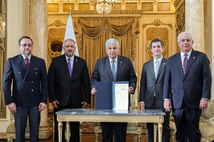 Panamá ratifica la ley para incorporar al país como Estado asociado al Mercosur.