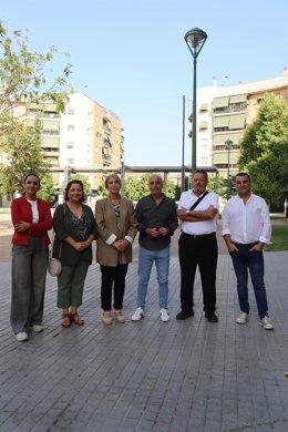 Representantes del PSOE en Córdoba en la zona Arcángel-Arenal.