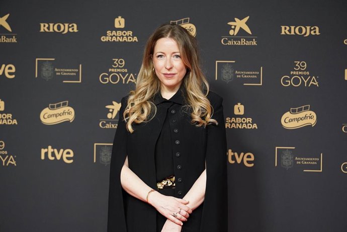 Archivo - La cineasta Pilar Palomero posa en la alfombra roja de la 39º edición de los Premios Goya, en el Palacio de Exposiciones y Congresos de Granada, a 8 de febrero de 2025, en Granada, Andalucía (España). 