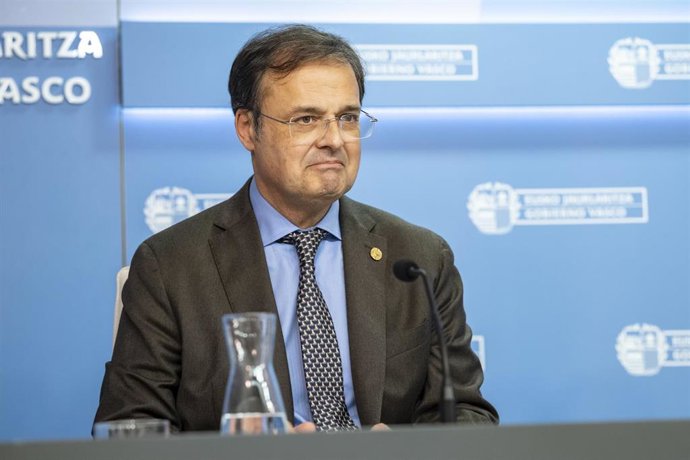 Archivo - El consejero de Salud del Gobierno Vasco, Alberto Martínez