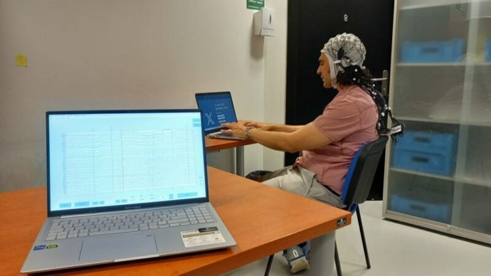 Los expertos han documentado todo el proceso de análisis de información de los usuarios mediante electroencefalograma (EEG)