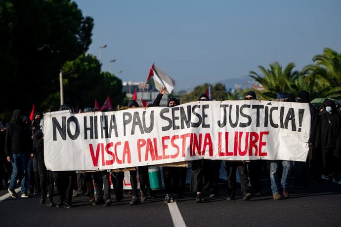 Marxa a la ronda Litoral en direcció al centre de Barcelona
