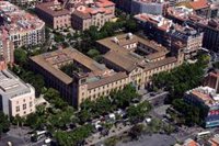 Cerrados los accesos de varias facultades de la Universidad de Barcelona (UB) por la huelga por Palestina