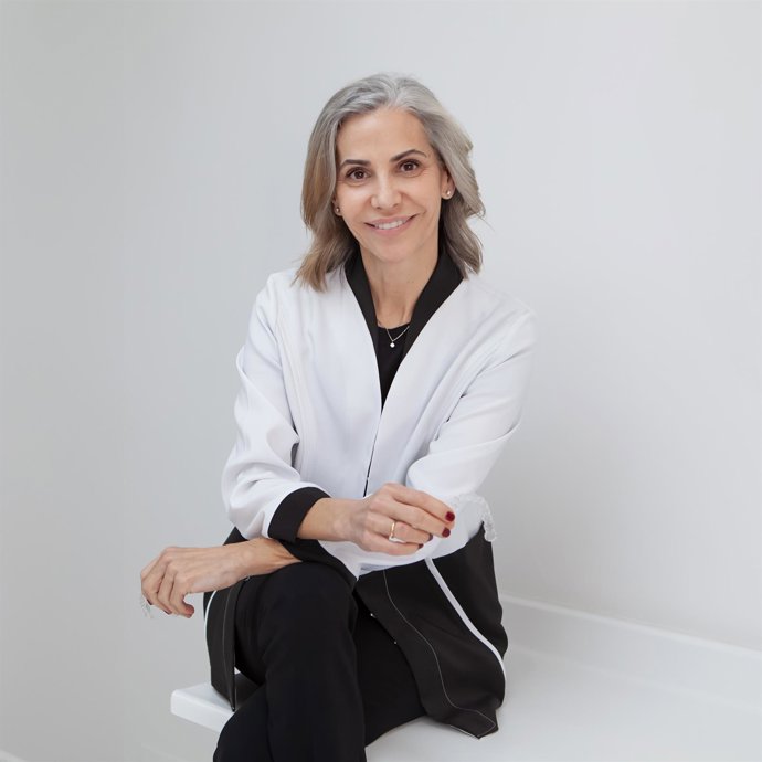 Cristina Viyuela García, odontóloga especializada en estética dental y ortodoncia invisible