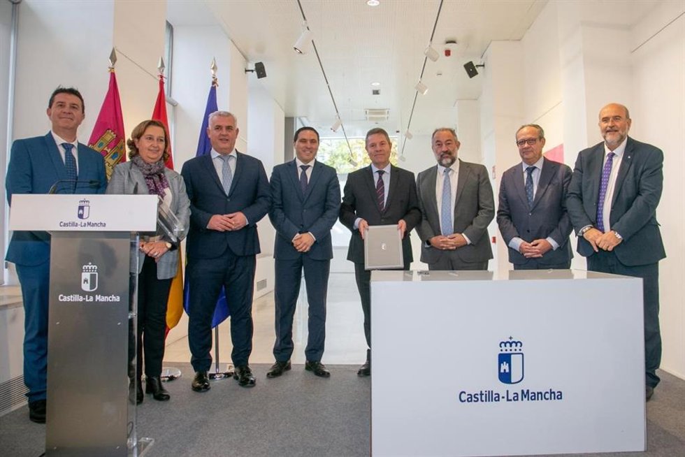 El convenio está suscrito por las administraciones provinciales, la Junta y la UCLM.