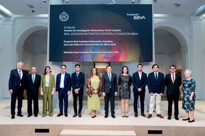 PREMIOS DE MATEMÁTICAS 2025