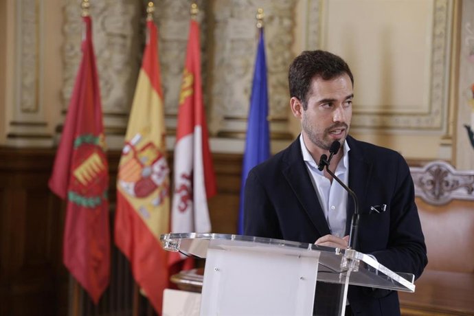 El concejal de Personas Mayores, Familia y Servicios Sociales, Rodrigo Nieto.