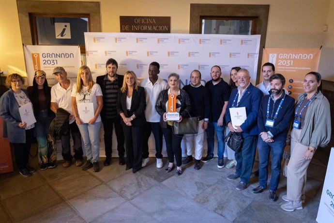 La alcaldesa de Granada, Marifrán Carazo, en el acto de apertura de un nuevo espacio de apoyo ciudadano para la candidatura de Granada a Capital Europea de la Cultura 2031.