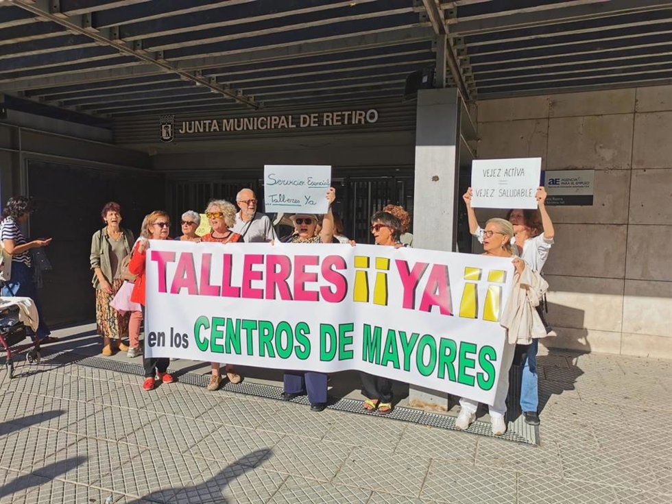 Archivo - Afectados por la quiebra de Educo en Retiro