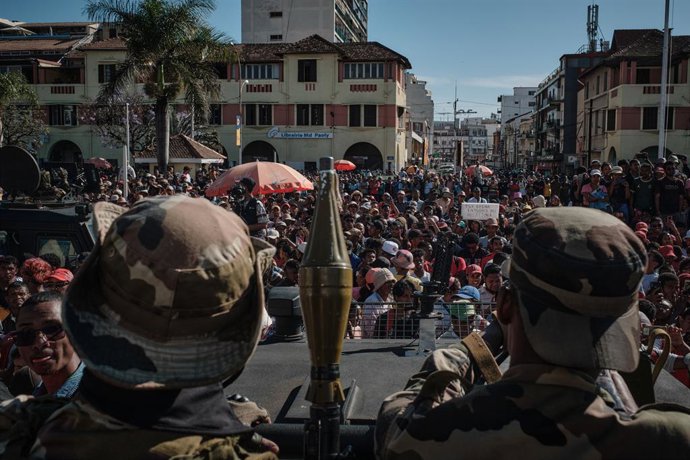 October 14, 2025, Antananarivo, Analamanga, Madagascar: Capsat soldiers, led by Colonel Michaël Rakotonirina, arrive at Place du 13 Mai on October 14, 2025. Capsat forces have supported the protests since October 11 in their demands and have succeeded in 