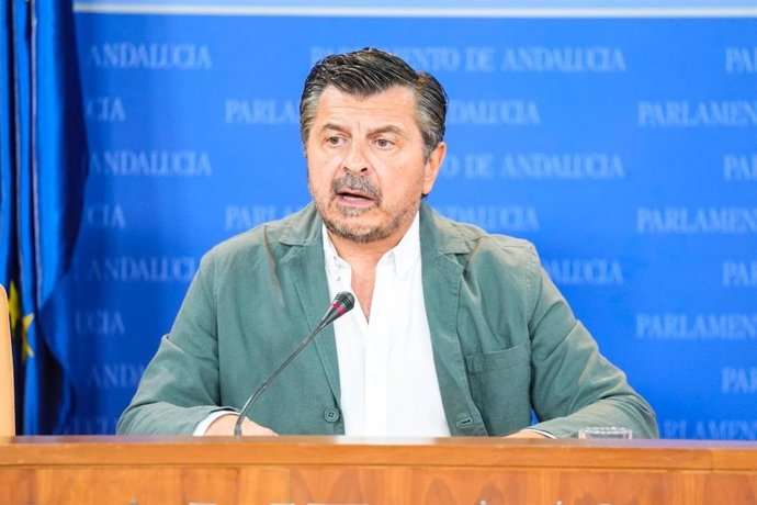 El portavoz del PP-A en el Parlamento andaluz, Toni Martín, este miércoles en el Parlamento