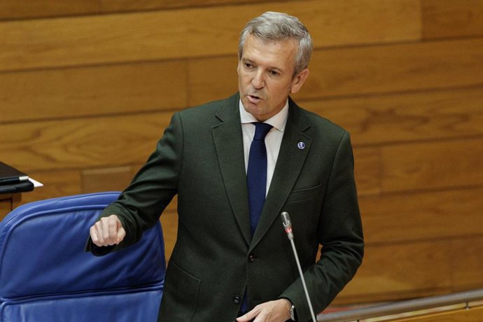 El presidente de la Xunta, Alfonso Rueda, en la sesión de control