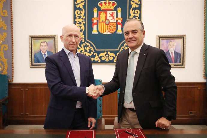 El Alcalde Rubrica Con Prezero El Nuevo Contrato De Limpieza De 64,5 Millones "Que Supondrá Un Cambio Radical En La Ciudad"