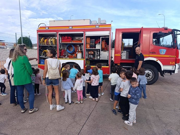 Alumnos visitan el Sepei de Plasencia en la X Semana de Puertas Abiertas de la Diputación de Cáceres