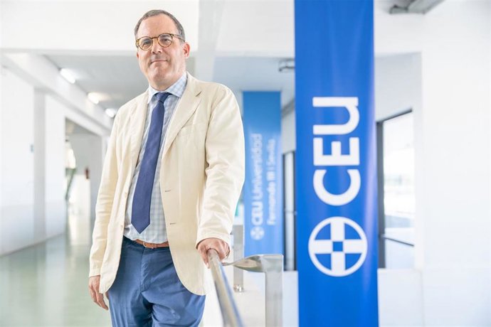 El catedrático de Derecho Internacional Público y Relaciones Internacionales de la Universidad CEU Fernando III, Carlos Espaliú.