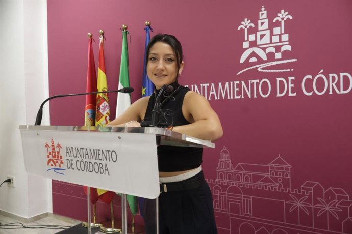 La teniente de alcalde delegada de Recursos Humanos en el Ayuntamiento de Córdoba, Cintia Bustos.