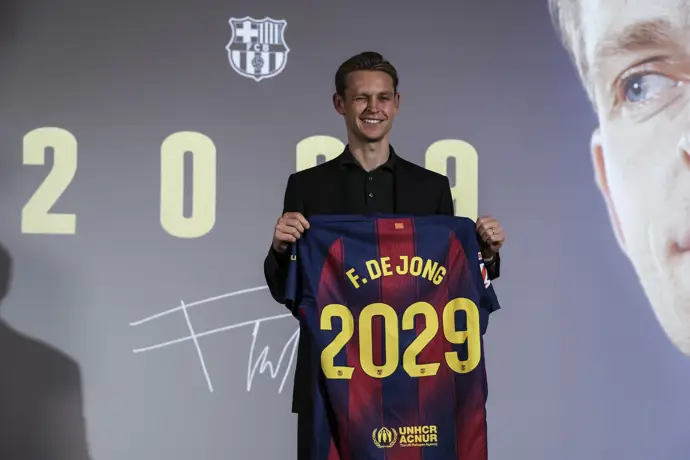 Frenkie de Jong tras renovar hasta 2029