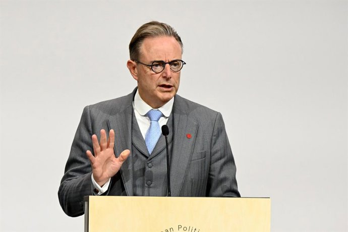 02 October 2025, Denmark, Copenhagen: Belgian Prime Minister Bart De Wever speaks to journalists during the 7th European Political Community (EPC) Summit at the Bella Center in Copenhagen. Photo: Ansgar Haase/dpa