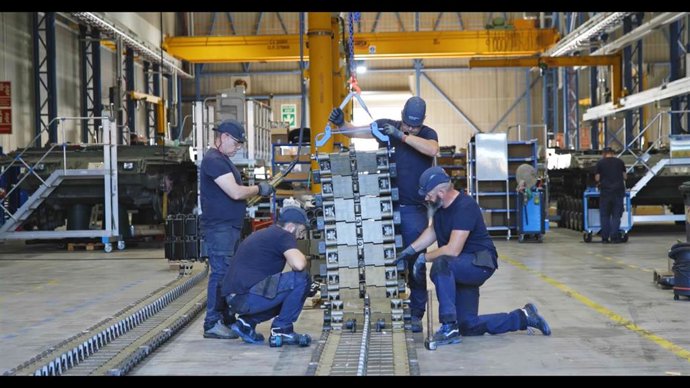 Trabajadores de la planta GDELS-SBS