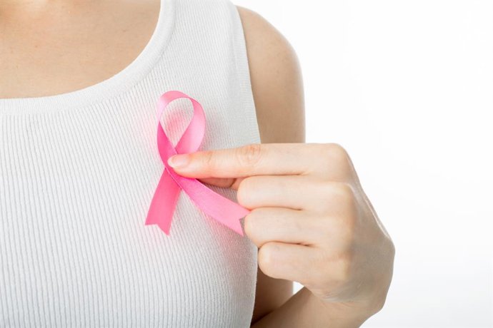 Archivo - Cáncer de mama.