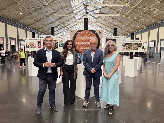 Gastro Cinema llena de arroces y cine la estación de Adif de Alicante
