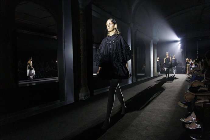 La segunda jornada de 080 Barcelona Fashion apuesta por el suprarreciclaje en la moda.