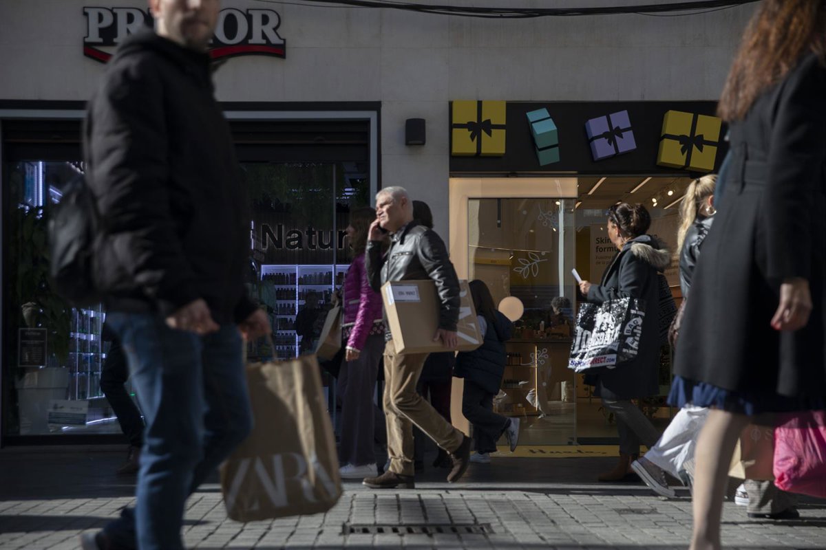 La confianza empresarial en la Región de Murcia crece un 0,4% en la recta final de año