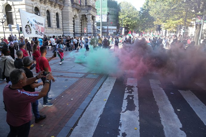 Concentración en apoyo a Palestina, en la Plaza del Sagrado Corazón, a 15 de octubre de 2025, en Bilbao