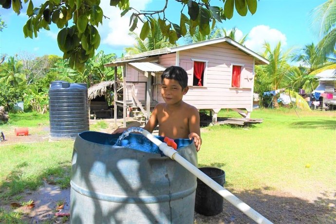 El proyecto 'Wash' de Fundación Tubacex y UNICEF quiere llevar agua potable, saneamiento a más de 7.200 menores