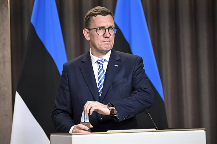 Archivo - Arquivo - 22 de agosto de 2025, Estônia, Tallinn: O primeiro-ministro da Estônia, Kristen Michal, fala durante uma coletiva de imprensa com o primeiro-ministro da Finlândia, Petteri Orpo, após sua reunião. Foto: Mikko Stig/Lehtikuva/dpa