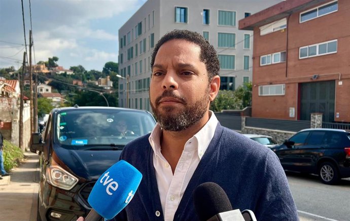 El secretario general de Vox y líder del partido en Catalunya, Ignacio Garriga, en una intervención ante los medios en Barcelona