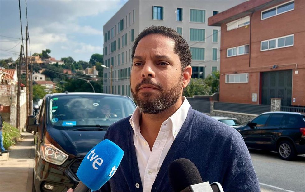 El secretario general de Vox y líder del partido en Catalunya, Ignacio Garriga, en una intervención ante los medios en Barcelona