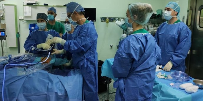 Operación realizada por cirujanos del Hospital Miguel Servet.