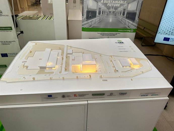 Archivo - Maqueta del futuro CIIAE que se está construyendo en Cáceres