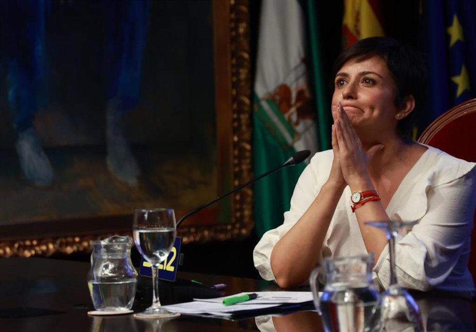 La ministra de Vivienda y Agenda Urbana, Isabel Rodríguez, participa en el encuentro 'Soluciones al problema de la vivienda' organizado por la cadena Ser. A 16 de octubre de 2025, en Sevilla (Andalucía, España). 