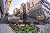 Bilbao pone en marcha un nuevo ascensor público en Santutxu, entre Fika e Iturribide, con casi un millón de inversión