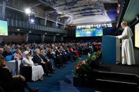 El Papa pide en la FAO voluntad real y no "solemnes declaraciones" para acabar con el hambre: "Un crimen de guerra"