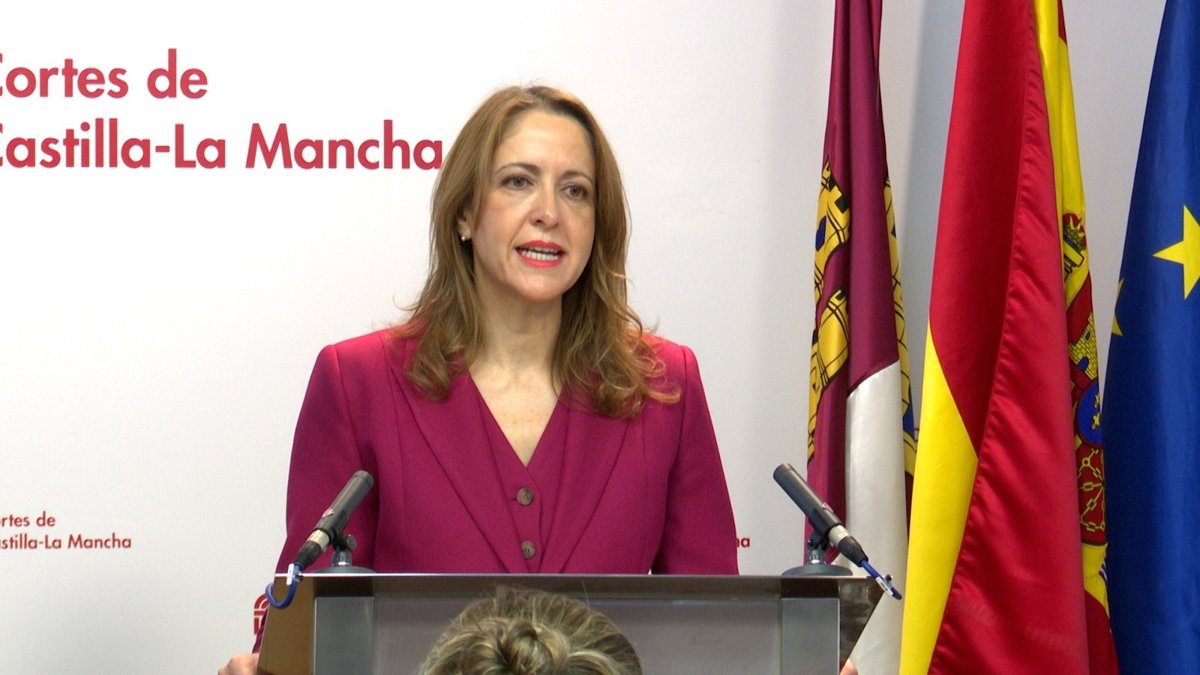 PSOE C-LM destaca la  gran altura  de la intervención de Page en el DER:  Una persona de principios y coherente 